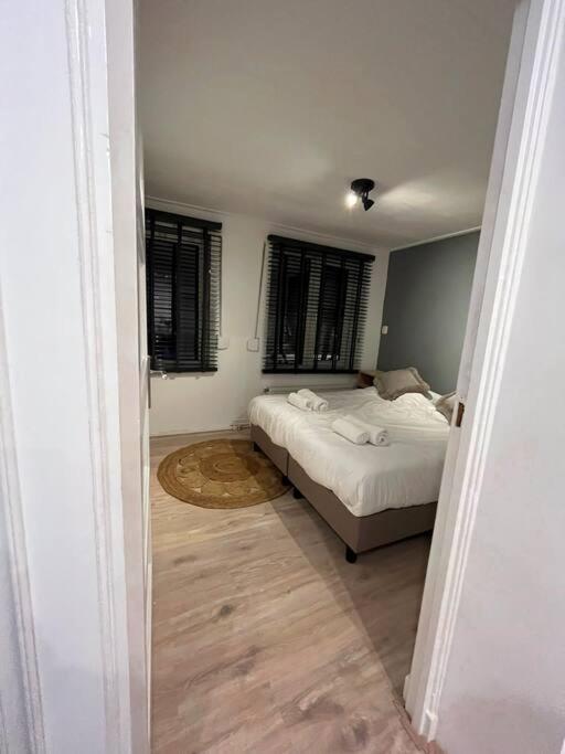 Gezellig Appartement, Gerenoveerd Eind 2022 Тилбург Экстерьер фото