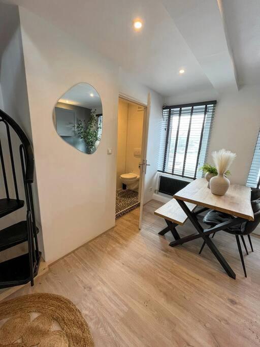Gezellig Appartement, Gerenoveerd Eind 2022 Тилбург Экстерьер фото