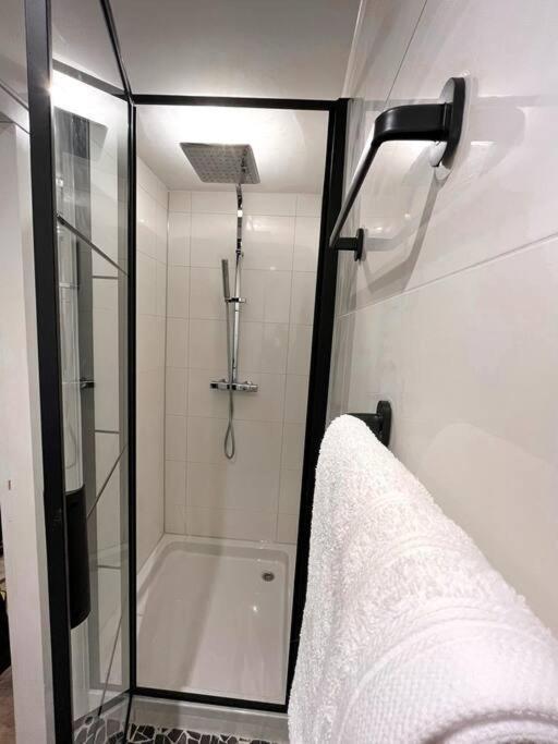 Gezellig Appartement, Gerenoveerd Eind 2022 Тилбург Экстерьер фото